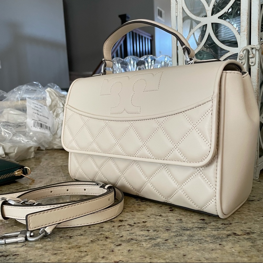 New 💓 Tory Burch bag - Picture 6 of 7